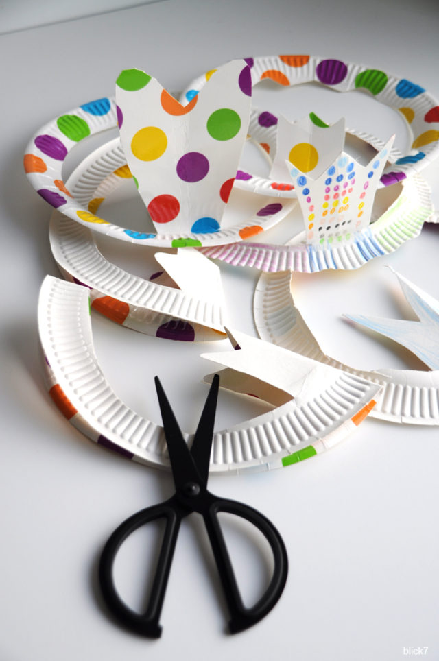 DIY Kindergeburtstag - Krone aus Pappteller basteln - Geburtstagskrone