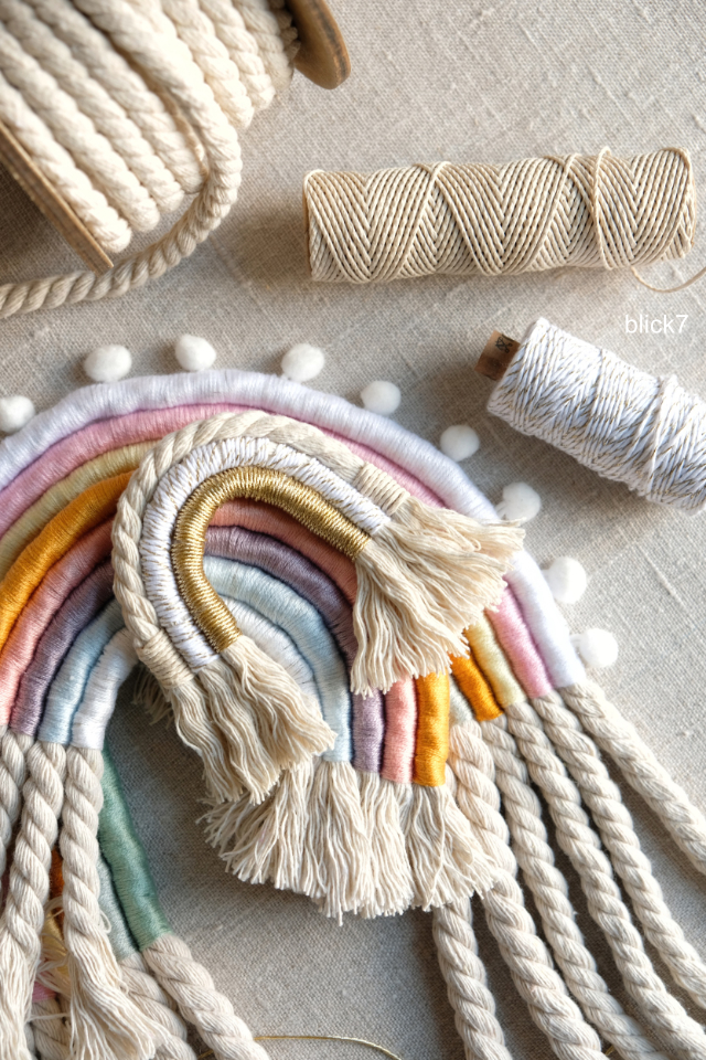 DIY Anleitung fiber rainbows - Makramee Regenbogen blick7